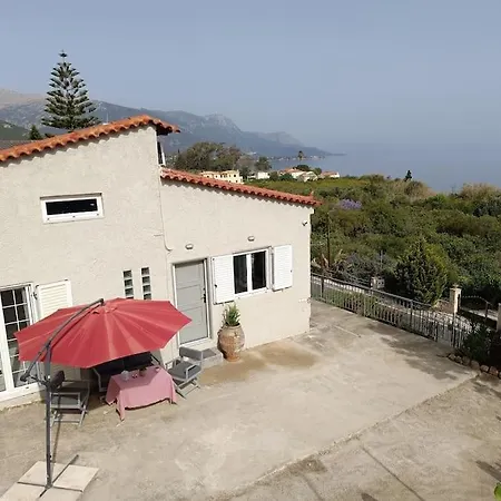 Casa de Férias Terra Saronia Metamorfosi (Troizinia-Methana)