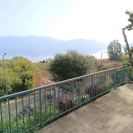 Terra Saronia Casa de Férias *