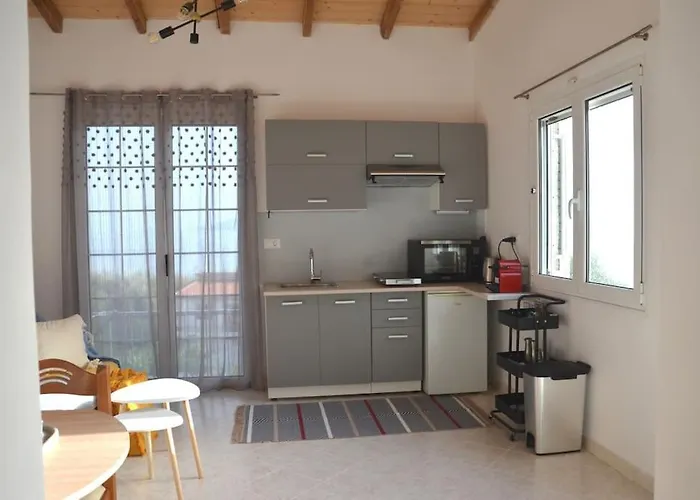 Terra Saronia * Metamorfosi (Troizinia-Methana)