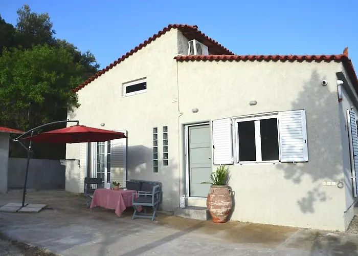 Holiday home Terra Saronia Metamorfosi (Troizinia-Methana)